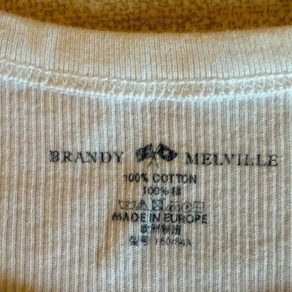 Brandy Melville Girls White Ribbed Cotton Tank Top. Size Medium.